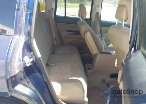 2013 Jeep Compass Sport z USA, uszkodzony, nr VIN 1C4NJCBA4DD100417